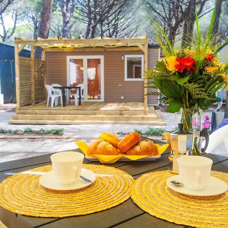 Camping Arcobaleno Marina Di Bibbona Bagian luar foto